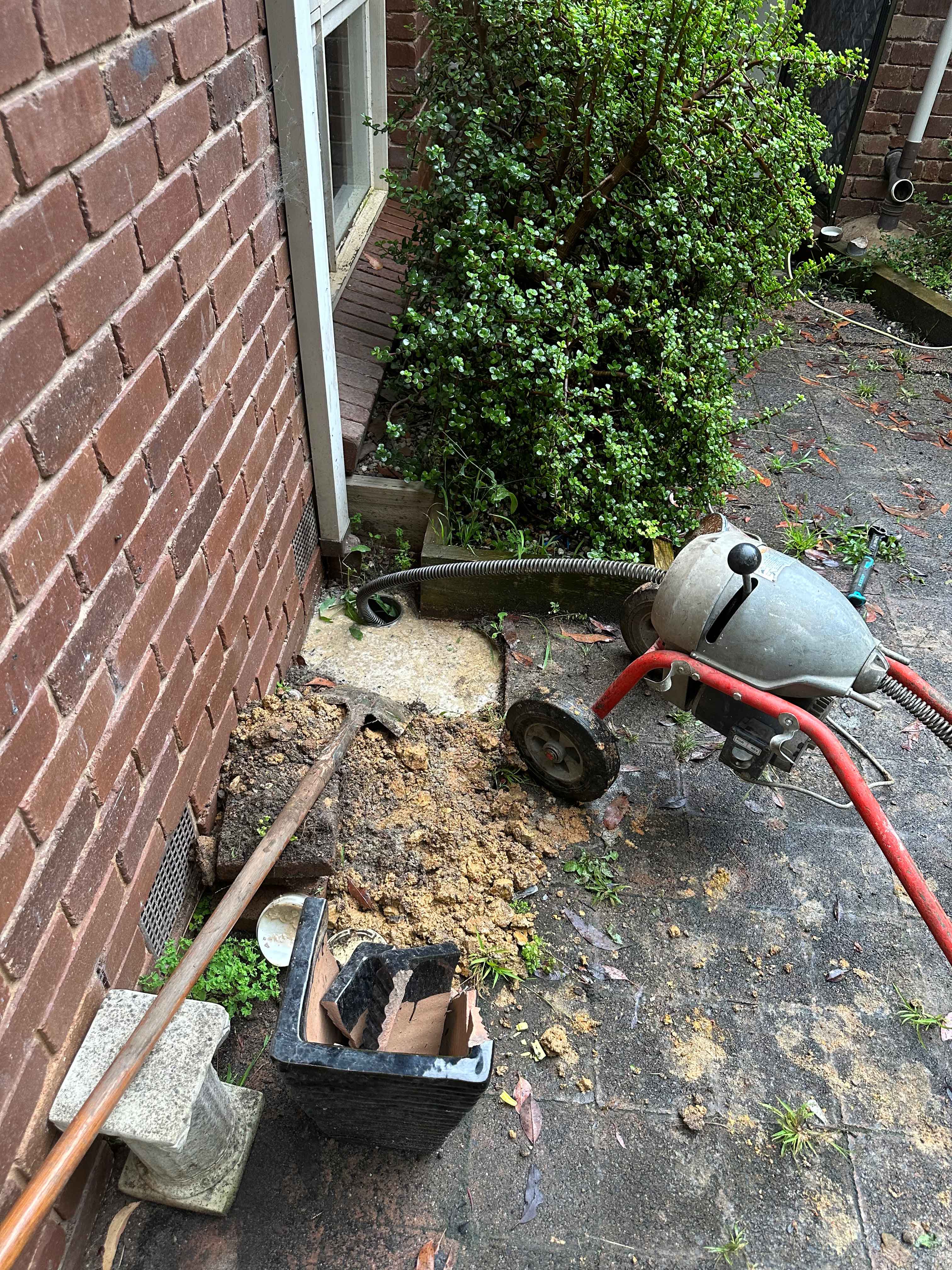 Blocked sewer line cleared in Yarra Glen